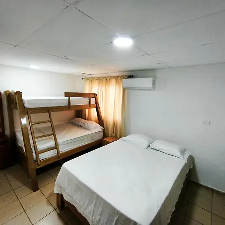Pensión Casa Aranza Cartagena